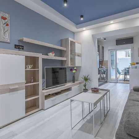 Arena Blue Dream - Modern Apartment With Terrace Pula Luaran gambar