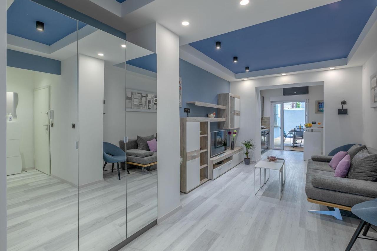 Arena Blue Dream - Modern Apartment With Terrace Pula Luaran gambar